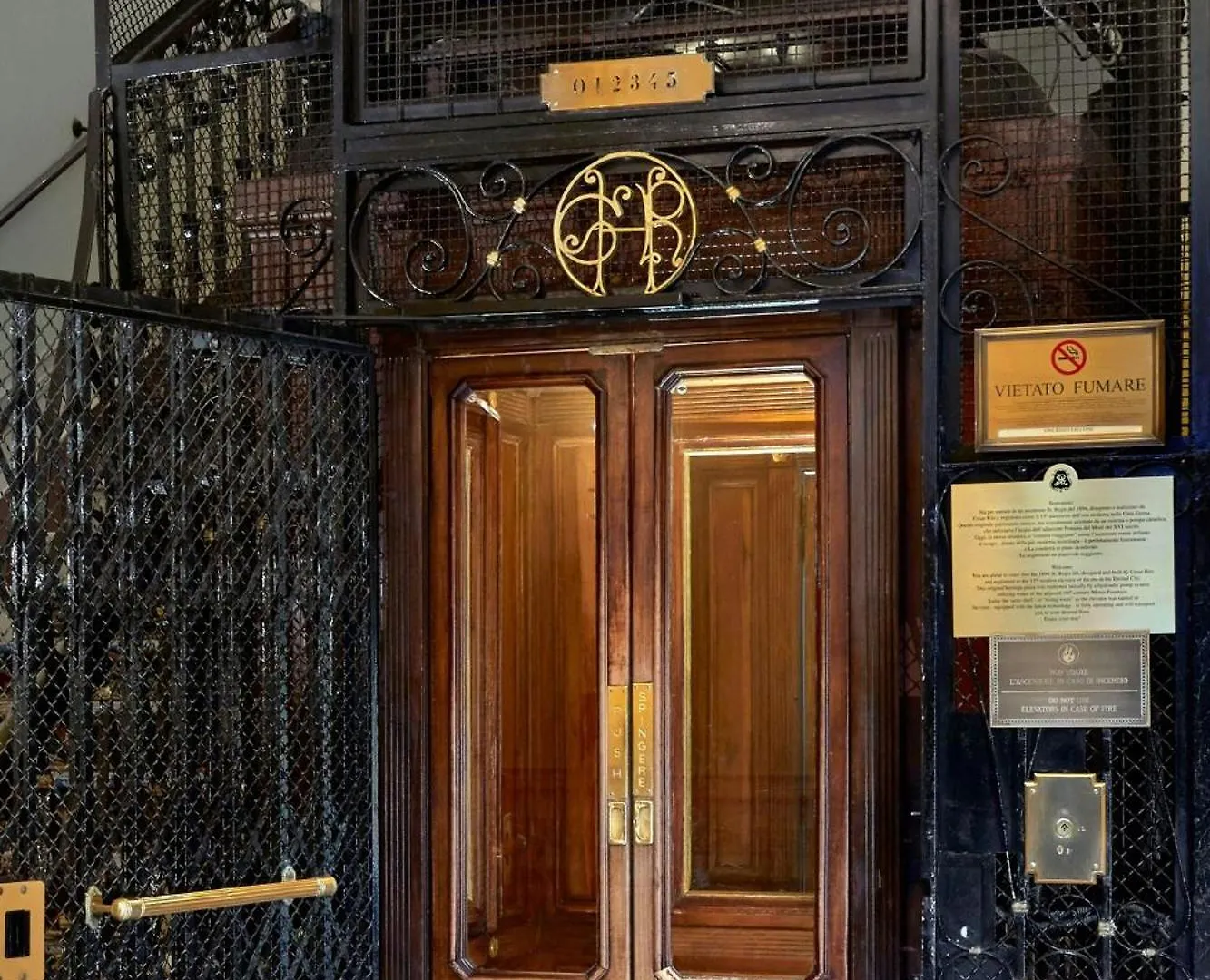 *****  Hotel The St. Regis Rome Italie